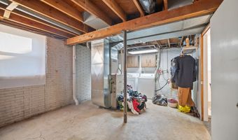110 9th St SE, Altoona, IA 50009