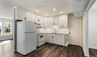 109 Schooner Ave, Barnegat, NJ 08005