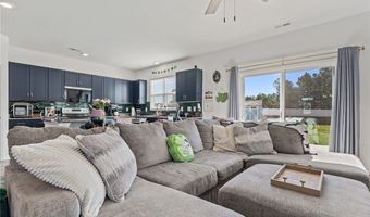 55 Walkabout Dr, Aberdeen, NC 28315