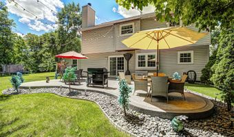 275 Inland Cir, Avon, IN 46123