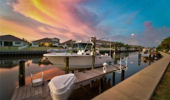 713 ISLEBAY Dr, Apollo Beach, FL 33572