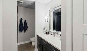 4715 Richland Woods Ct, Alton, IL 62002