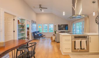 158 Stadley Rough Rd, Danbury, CT 06811