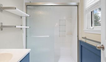 8323 BLOWING ROCK Rd, Alexandria, VA 22309