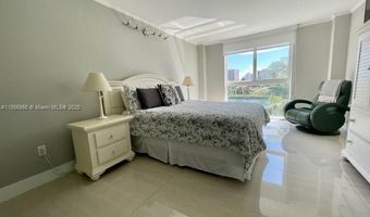 9721 E Bay Harbor Dr 4D, Bay Harbor Islands, FL 33154