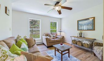 40 Meadow Dr, Bar Harbor, ME 04609