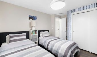 54 Salem Ave, Cranston, RI 02920