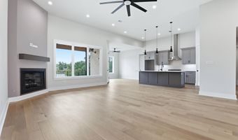 7636 S Shoreline Blvd, Benton, AR 72019