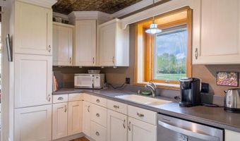 26 Equine Dr, Cody, WY 82414