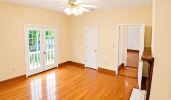 510 N Main St, Abbeville, SC 29620