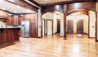 1613 Rock St, Bentonville, AR 72712