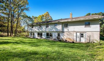 970 Buttrick Ave SE, Ada, MI 49301