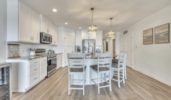 570 Linden Dr 104, Arnolds Park, IA 51331