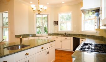 16470 Oakview Cir, Alva, FL 33920