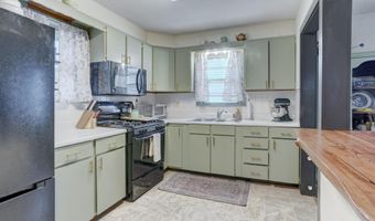 222 N 1st St, Arkansas City, KS 67005