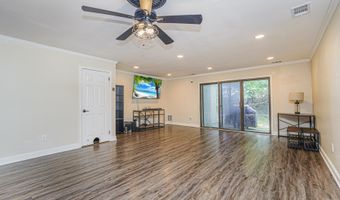195 Kinnoll Hill Ct, Aberdeen, NJ 07747