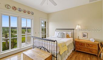 46 Gull Point Rd, Hilton Head Island, SC 29928
