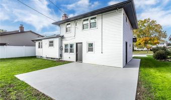 729 Edgewater Dr, Amherst, NY 14228