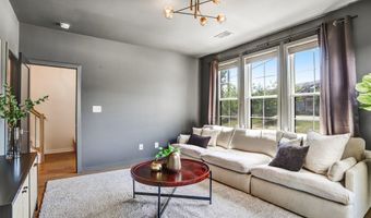 43404 FIFEVILLE Sq, Ashburn, VA 20148