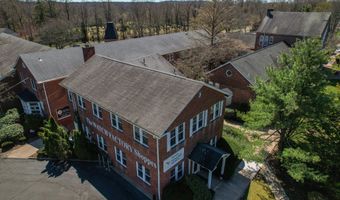 98 Elm St 2, Cheshire, CT 06410
