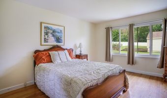 177 Elm St, Andover, MA 01810