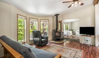 18948 Choctaw Rd, Bend, OR 97702