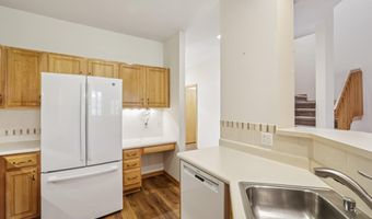 3354 N Stone Creek Cir, Madison, WI 53719