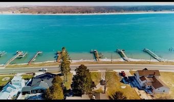2567 St. Clair River Dr, Algonac, MI 48001