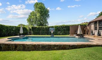 116 Sandstone Ln, Weatherford, TX 76085