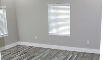 104 S Hubbard St, Alvord, TX 76225