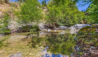 1250 Zenia Bluff Rd, Alderpoint, CA 95511