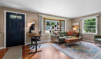 2207 S GREENVIEW St, Appleton, WI 54915