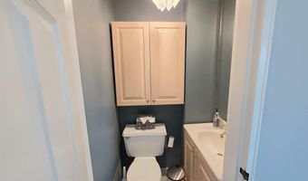 9 ELNA Ct, Bayonne, NJ 07002