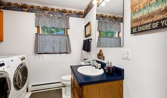 40 Pheasant Run Rd, Belgrade, ME 04917