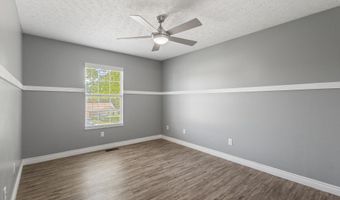 1720 Chesapeake Dr, Athens, TN 37303