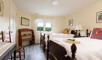 1501 Beacon Hill Rd, Block Island, RI 02807