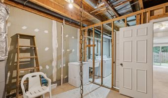 5858 LANGTON Dr, Alexandria, VA 22310