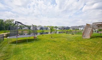 930 Wolf Creek Dr, Polk City, IA 50226