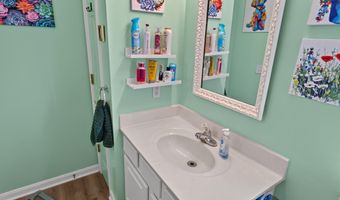 395 LAKESIDE Dr, Lewes, DE 19958