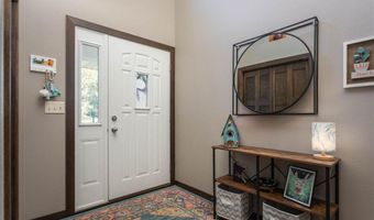 305 E Lake Geneva Rd NE, Alexandria, MN 56308