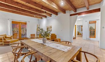 206 Hondo Seco Rd, Arroyo Seco, NM 87514