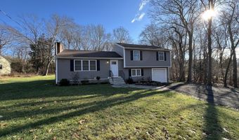 141 N Quidnessett Rd, North Kingstown, RI 02852