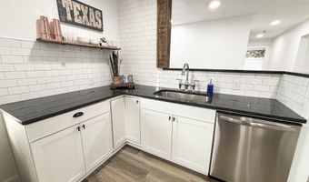 808 12th St, Abernathy, TX 79311