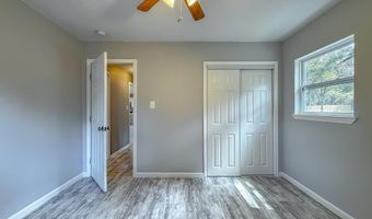 913 Virginia Pl, Bainbridge, GA 39819