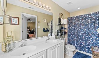13 Skimmer Ln 48, Bayville, NJ 08721