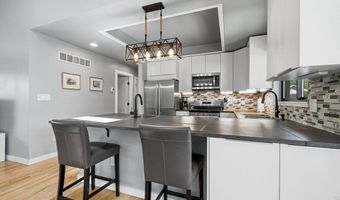 2910 19th St, Boulder, CO 80304