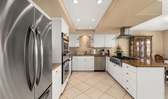 250 Avenida Lobeiro C, San Clemente, CA 92672