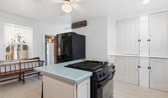 104 N MAIN St, Boonsboro, MD 21713