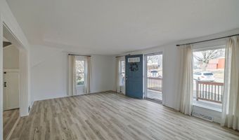 1135 Court St, Adel, IA 50003