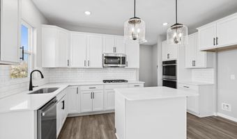 4246 Hayden Valley Dr, Bargersville, IN 46106